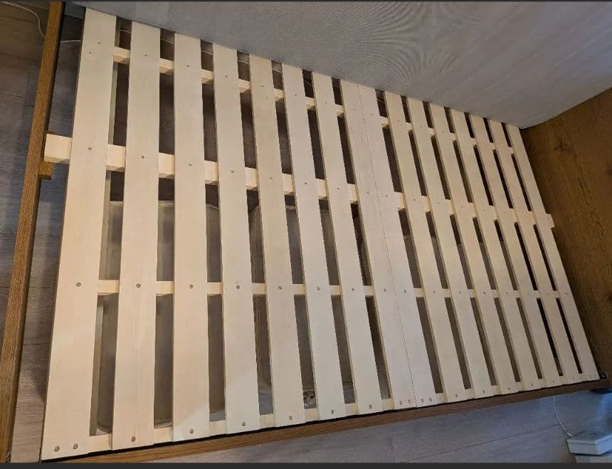 【送料込】unico ダブルベッドフレーム