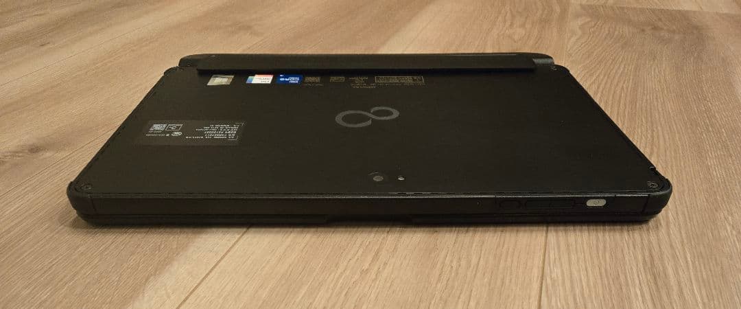 【高年式・美品】ARROWS Tab Q7311/FB 第11世代i5