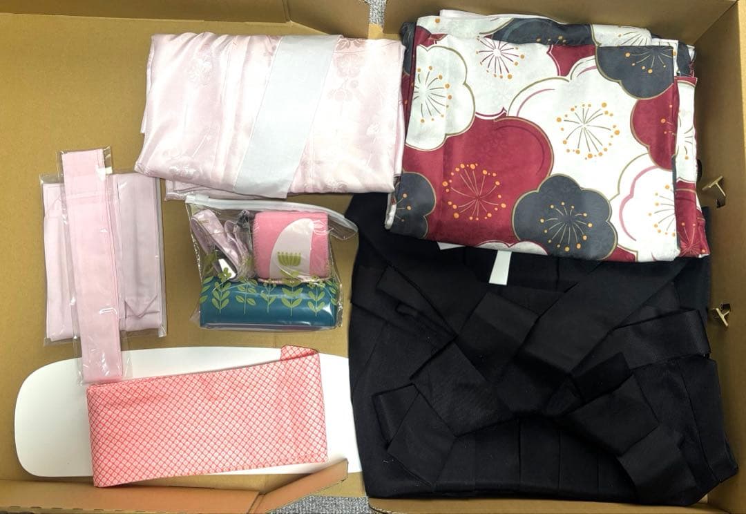 花柄着物と黒袴4点➕着付け小物セット