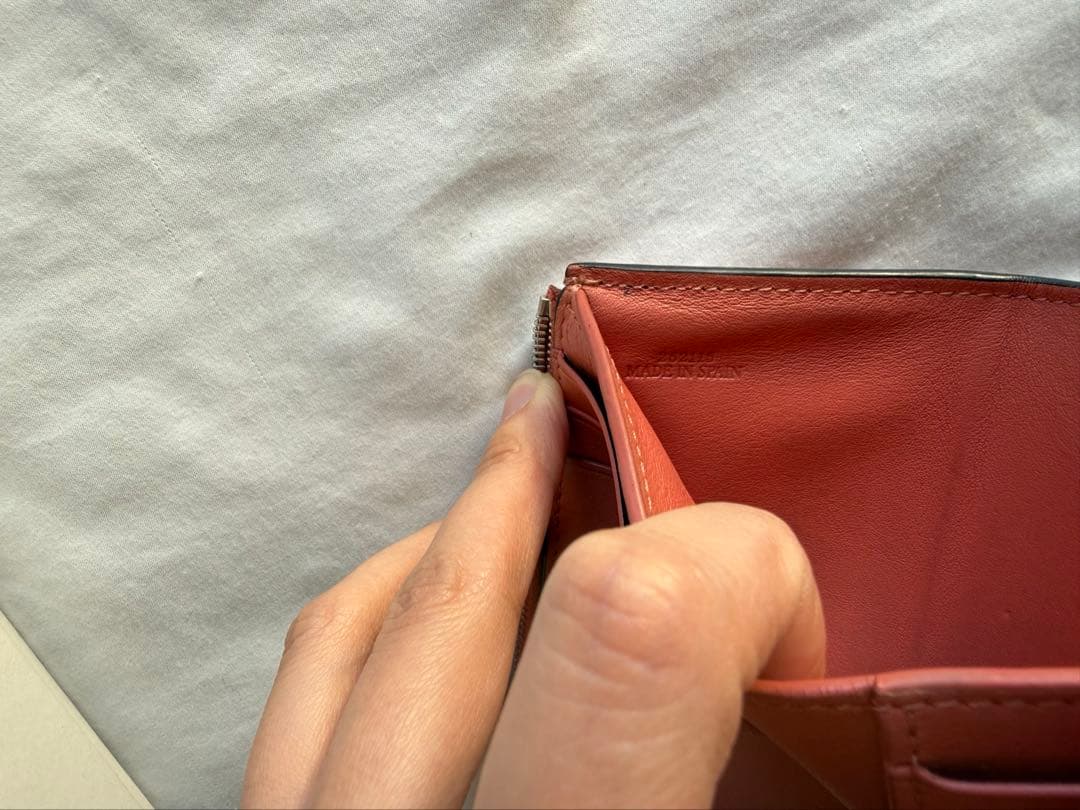 aya's brand  LOEWE アナグラム　三つ折り財布