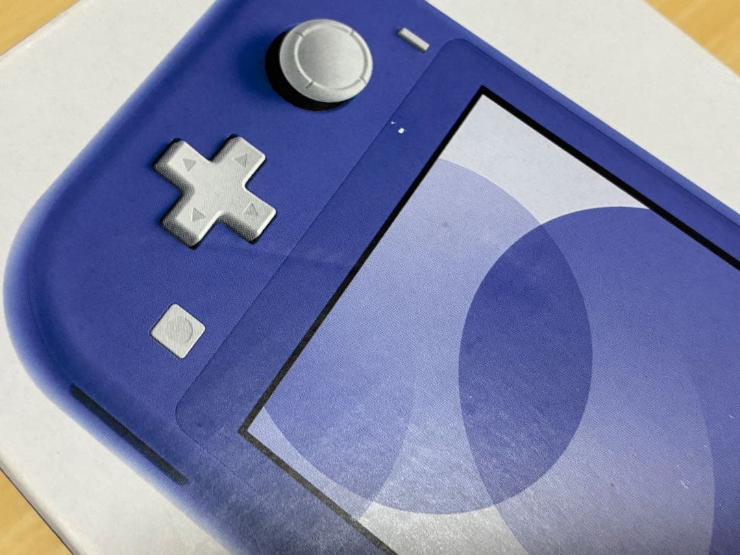 【室内のみ使用】Nintendo Switch Lite 本体 青 ブルー