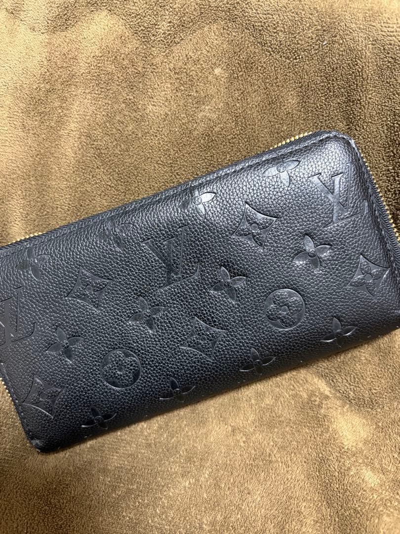 Louis Vuitton 長財布 ブラック 値下げ可能です