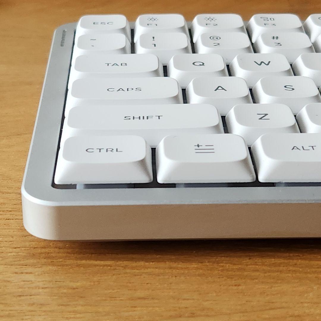 【茶軸へ変更可】NuPhy AIR75 v3 red nano US配列