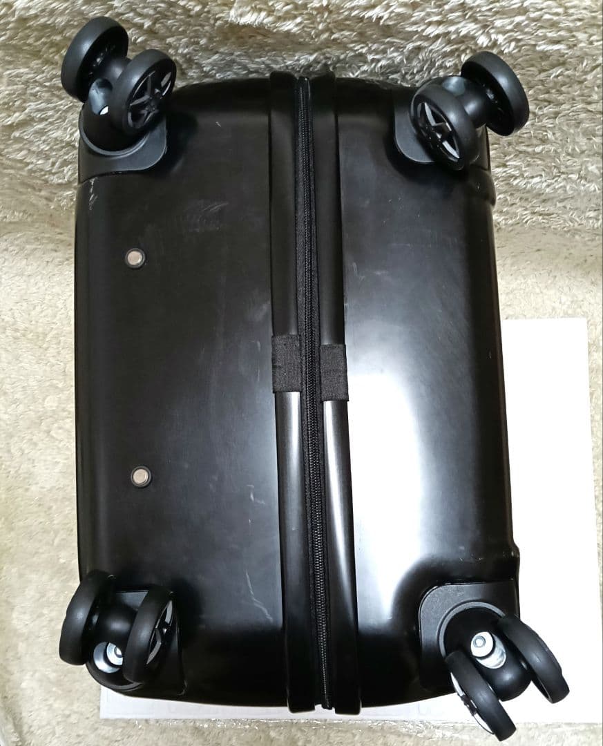 【新品タグ付】Ferrari フェラーリ キャリーケース トロリーバッグ 62L