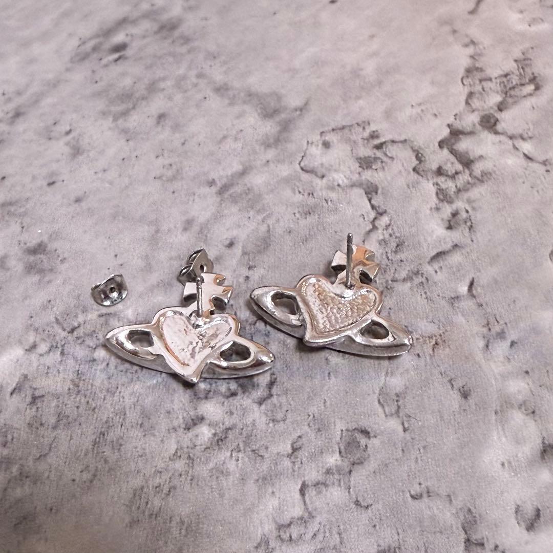 美品 Vivienne Westwood ピアス