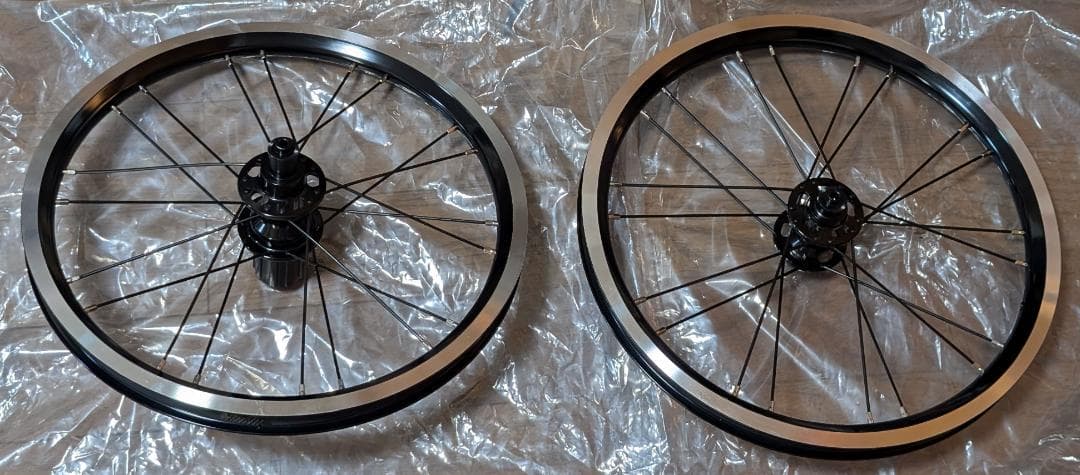 16インチ305 7-11s対応 完組ホイール 前74mm 後130mm