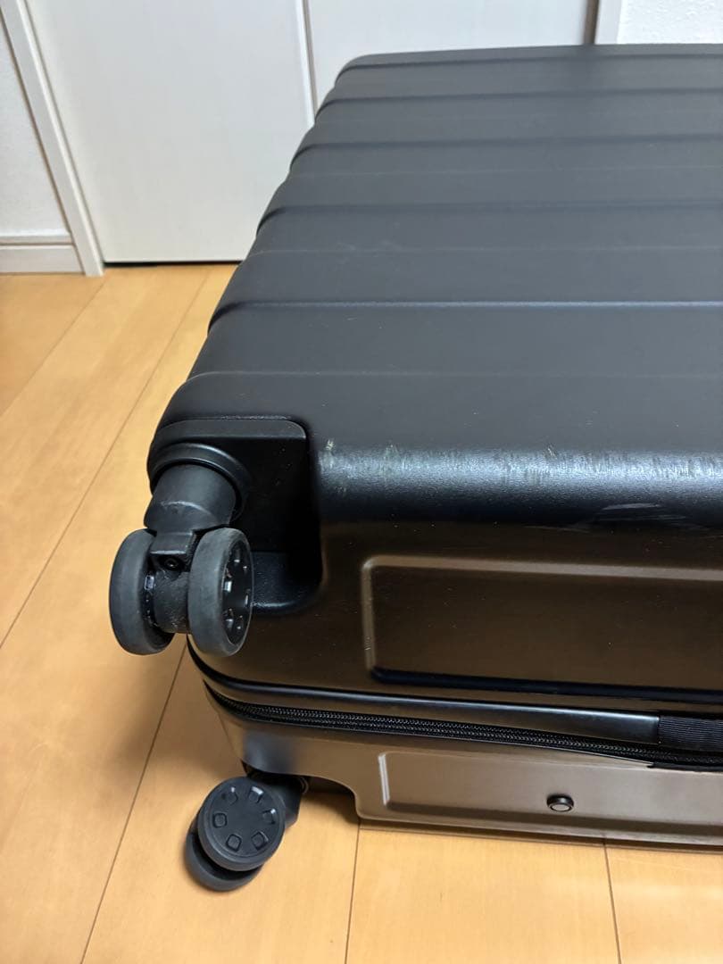 美品　無印良品 MUJI ハードキャリーケース 63L ブラック