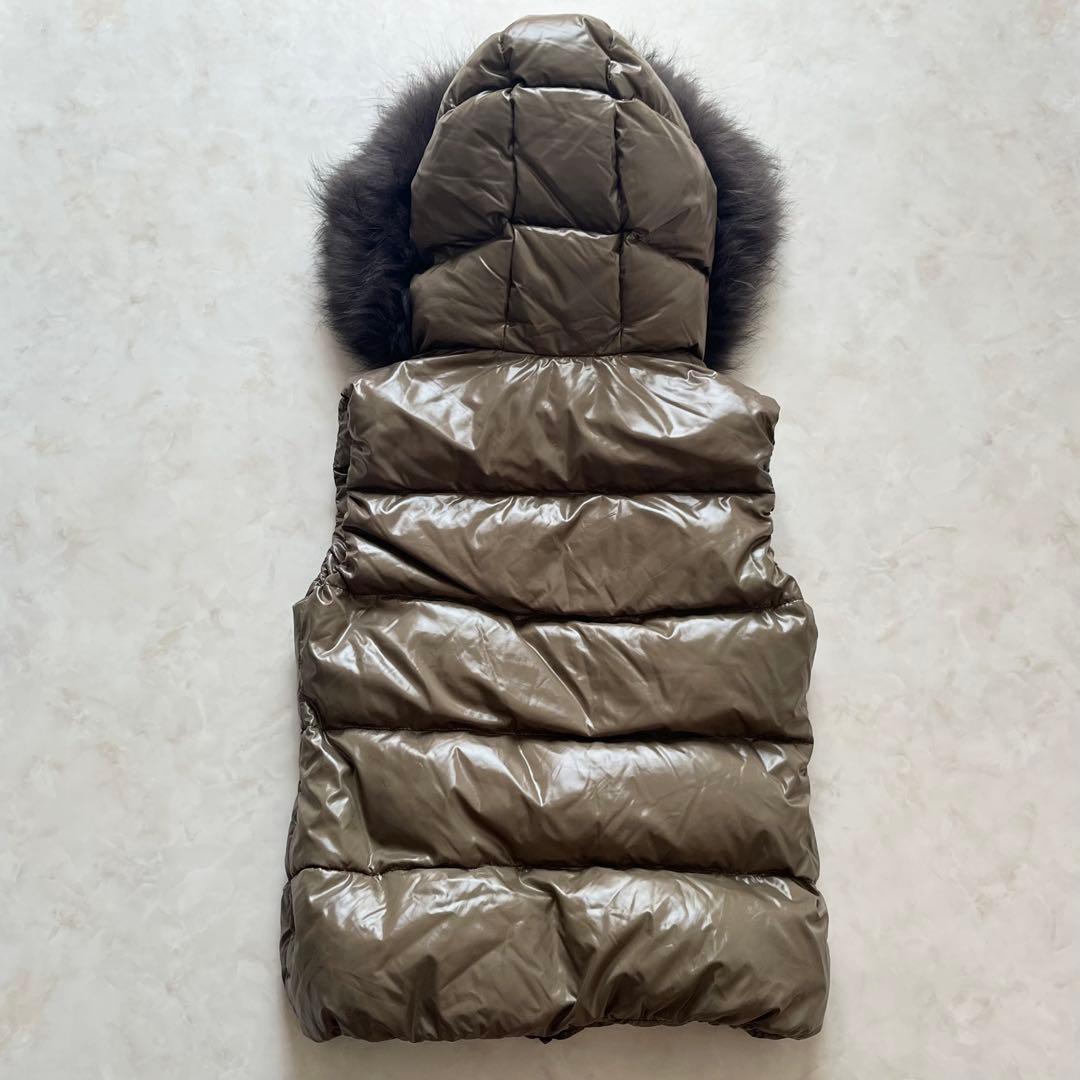 【新品未使用タグ付き】DUVETICA GOCCIA ダウンベスト