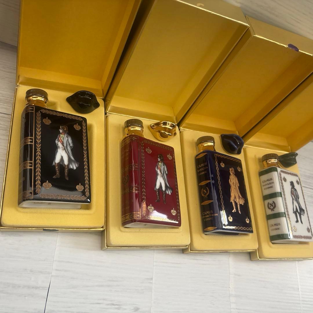 【未開封品】CAMUS ナポレオン ブック型陶器ボトル 元箱付き コニャック