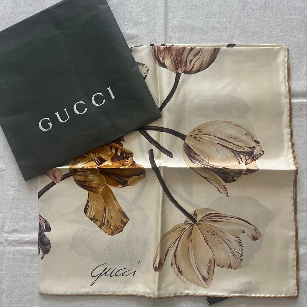 GUCCI シルクスカーフ　タグ付き新品未使用　グッチ