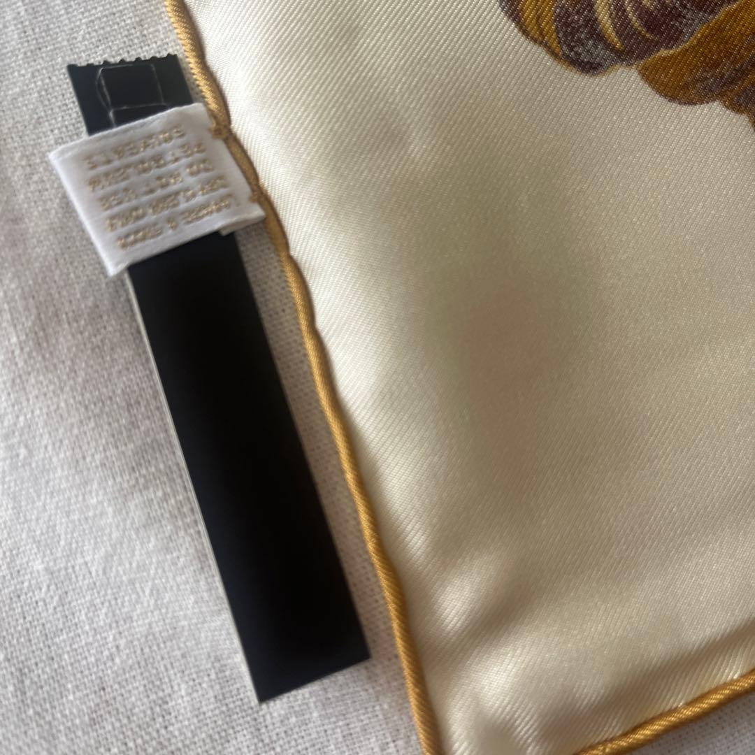 GUCCI シルクスカーフ　タグ付き新品未使用　グッチ