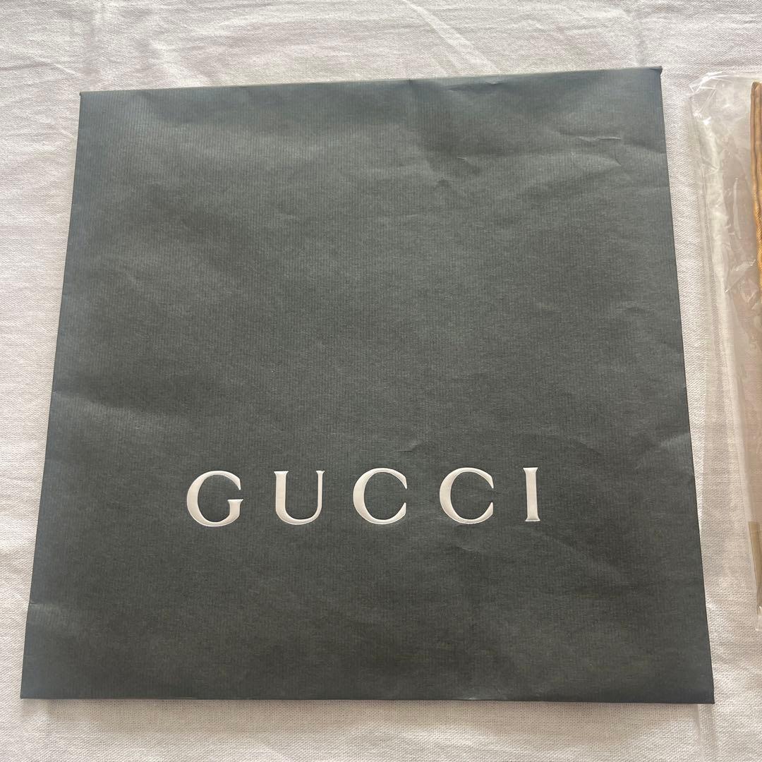 GUCCI シルクスカーフ　タグ付き新品未使用　グッチ
