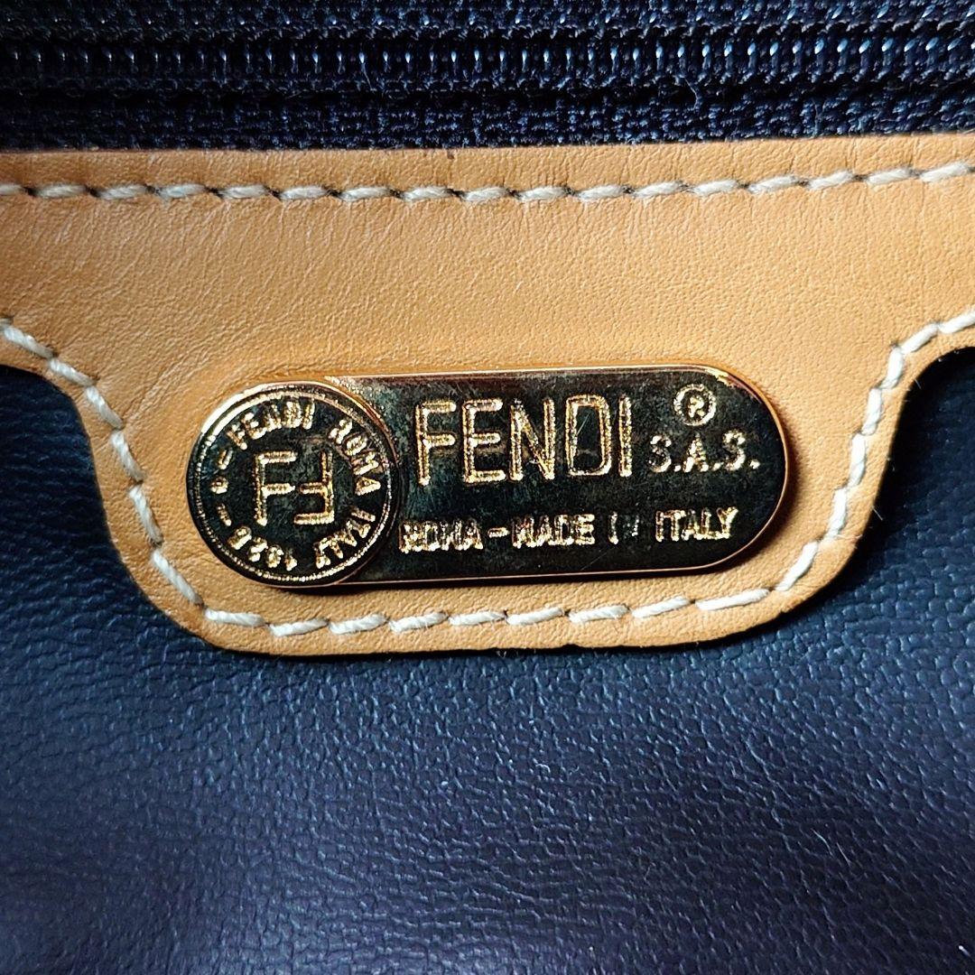 フェンディ ミニ ボストン ペカン柄 FF 型押しロゴ ハンドバッグ 男女兼用