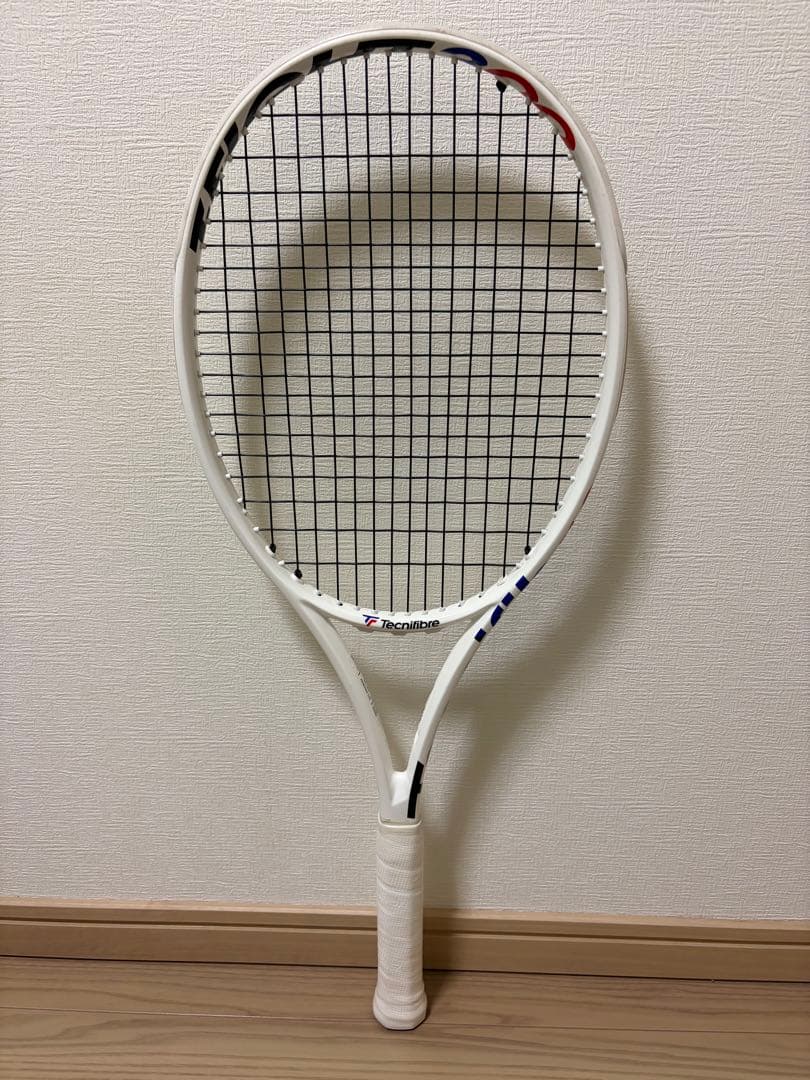 テクニファイバー T-FIGHT 300 2本セット