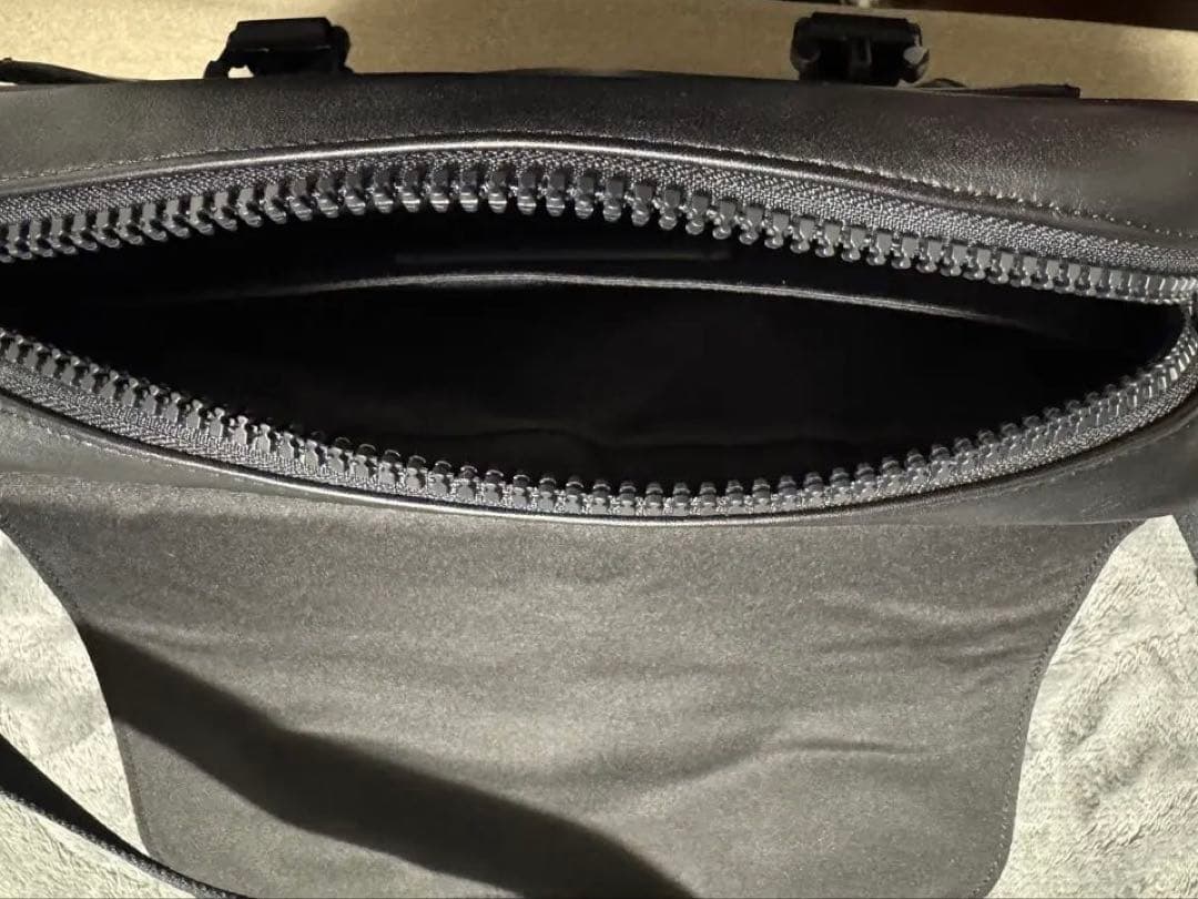 『中古美品』コーチ（coach）　メッセンジャーバッグ