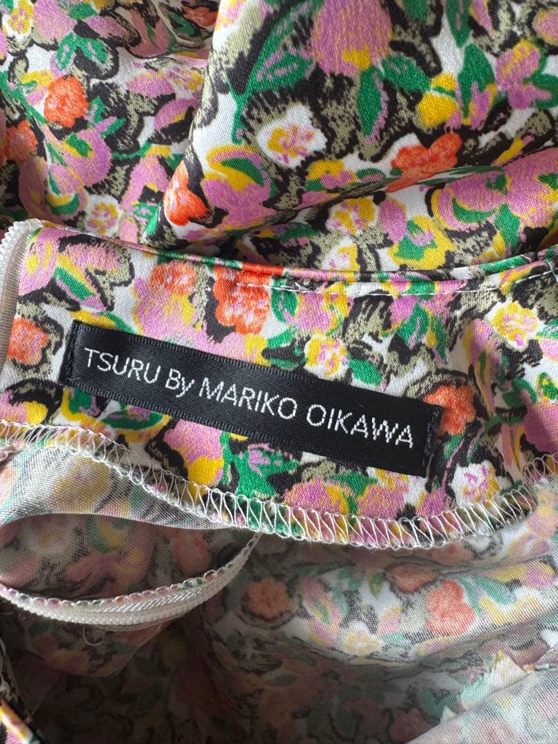美品！TSURU by mariko oikawaフラワープリントエレノア