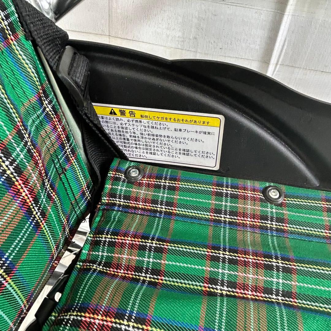 折りたたみ自走式車椅子　カドクラ 【要タイヤ交換】