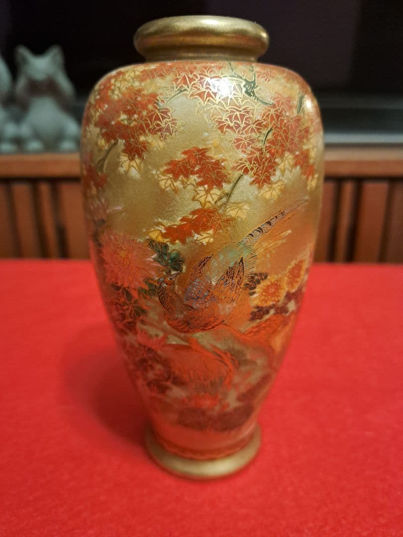 113-1 薩摩焼　金彩花瓶　白薩摩　神山　花鳥文様