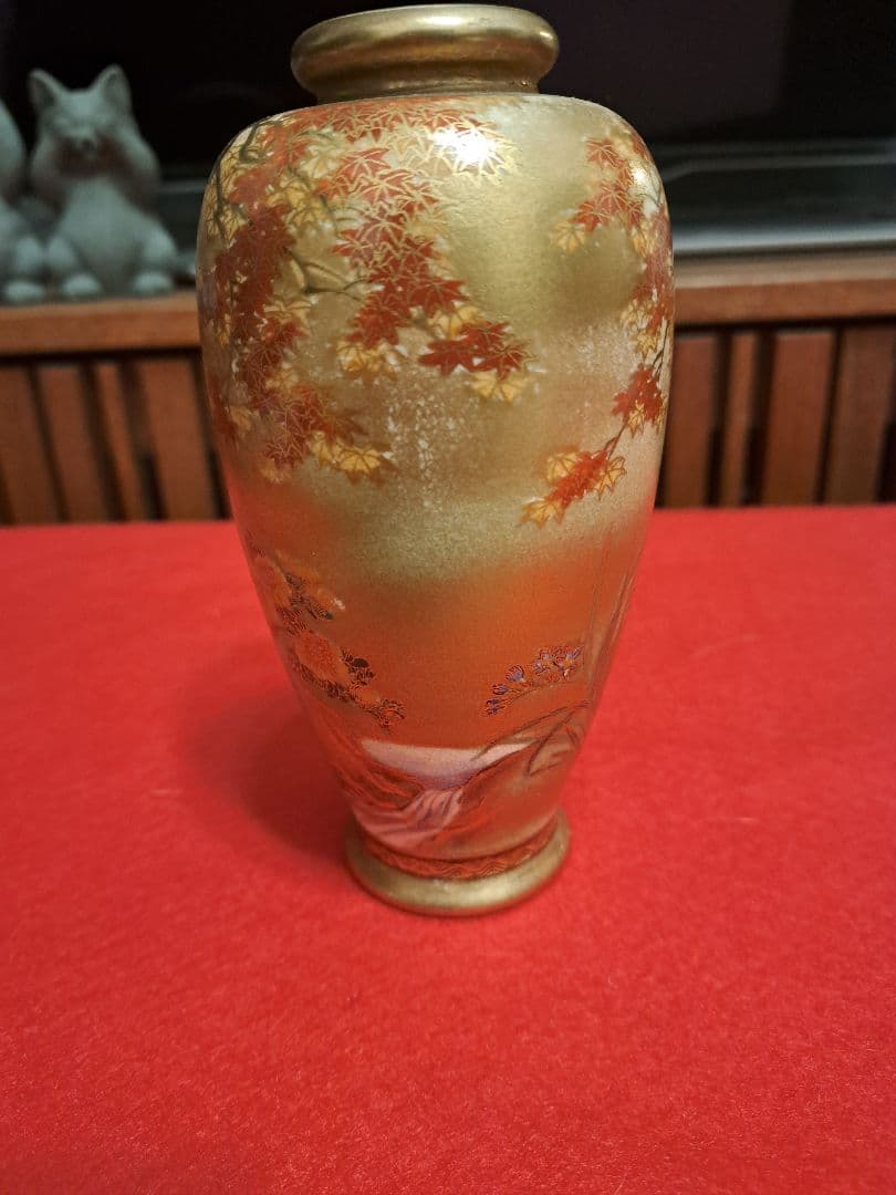 113-1 薩摩焼　金彩花瓶　白薩摩　神山　花鳥文様