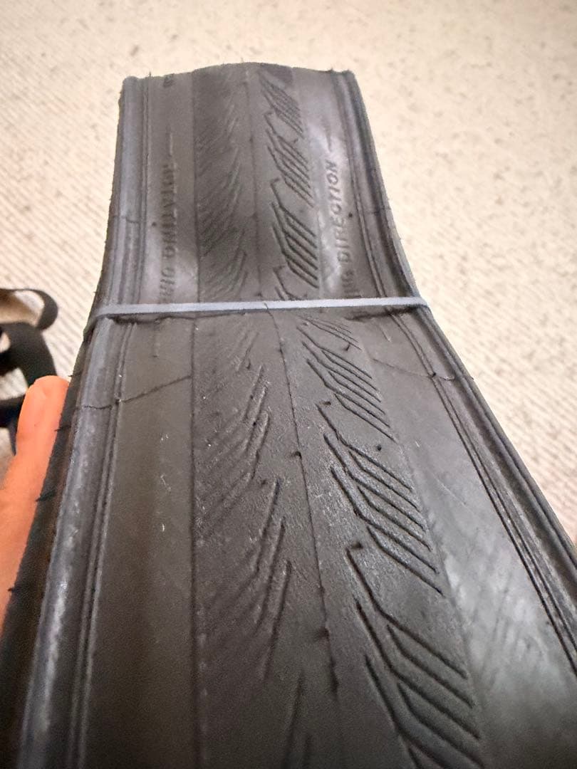 IRC FORMULA PRO 700 x 28C チューブレスタイヤ