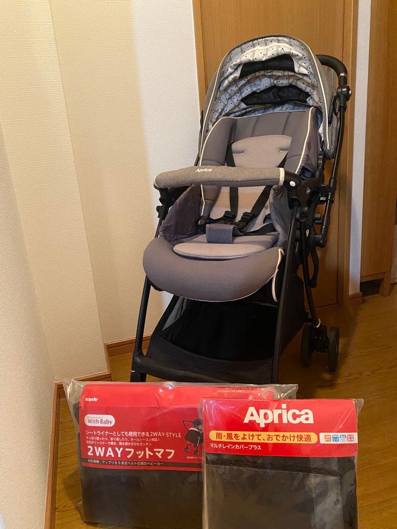 Aprica ベビーカー ラグーナ➕フットマフ➕レインカバー付き