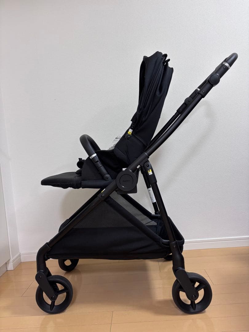 アップリカ　ルーチェフリー　ブラック　ベビーカー