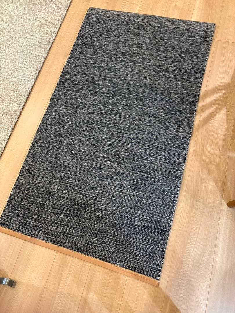 デザインハウス ストックホルム Björk ラグ ダークグレー