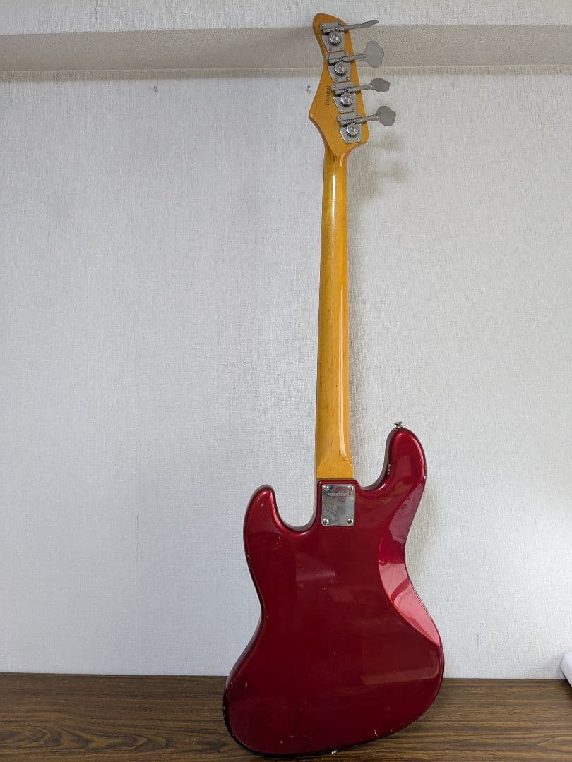 【ジャンク品】 フェルナンデス エレキベース 赤