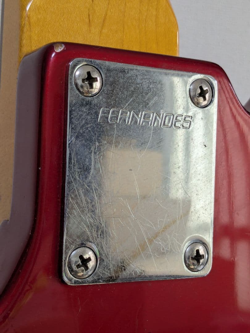 【ジャンク品】 フェルナンデス エレキベース 赤