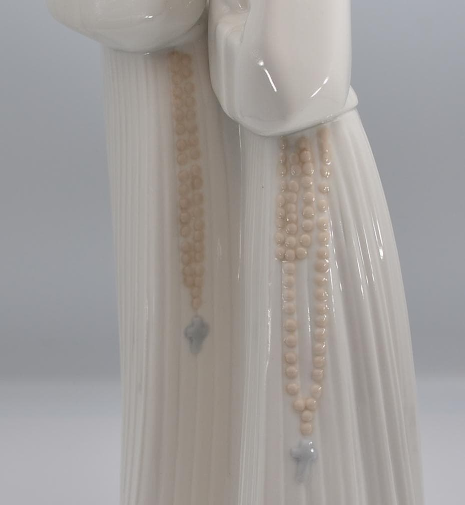 二人の尼僧　＃4611　★リヤドロ　スペイン　ポーセリン　絶版　ご成約済み