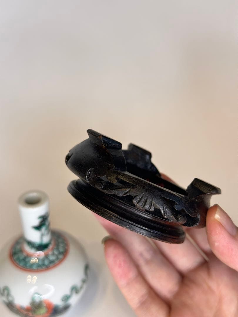 水芙蓉」中国古董 乾隆年製款　五彩瑞獣文小花瓶 賞瓶　茶道具　香道具 清代