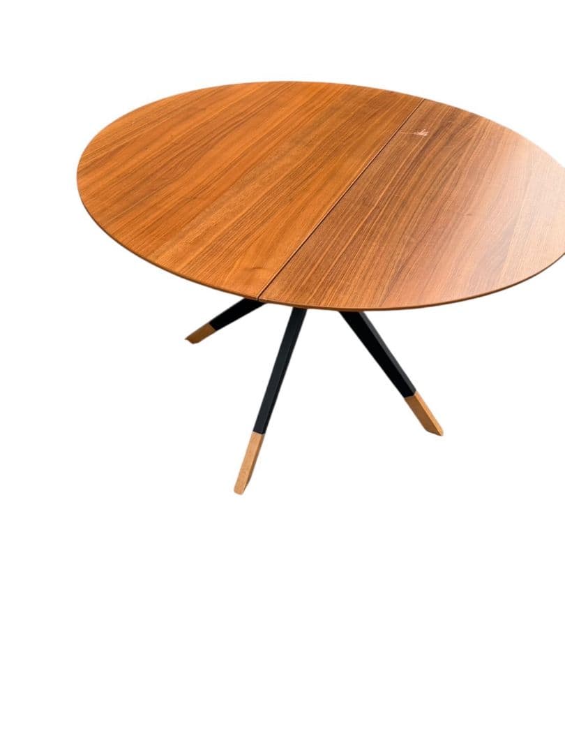 ボーコンセプト　BILLUND PRINCNTON ラウンドテーブル　円形