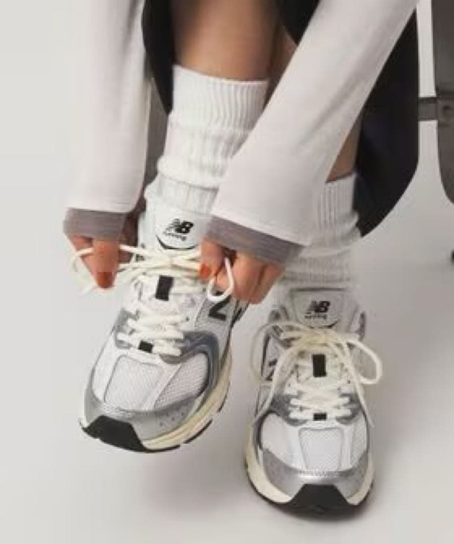 <New Balance>U530ESA スニーカー