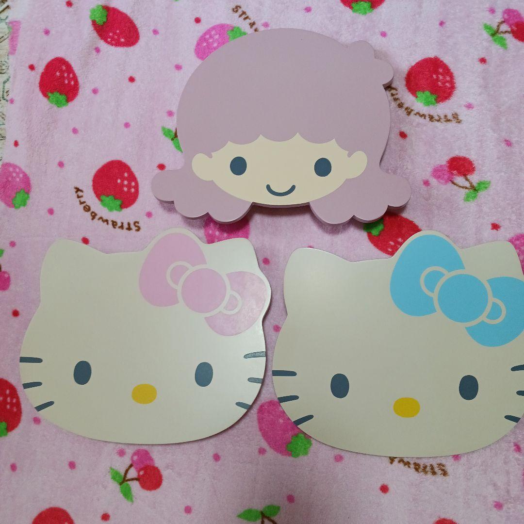 希少　サンリオ　キャラクターズ折りたたみ ミニテーブル 3個セット非売品