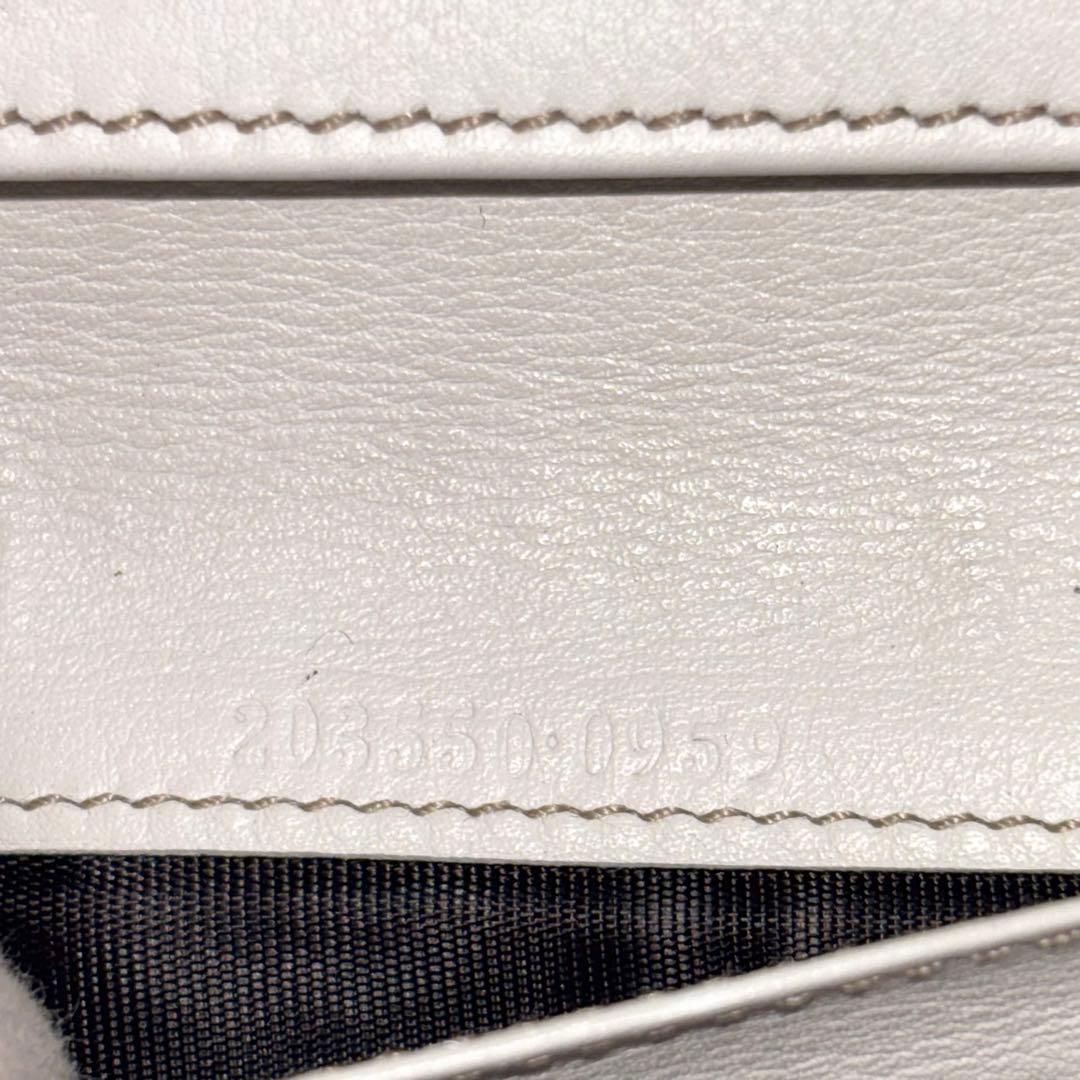 美品✨GUCCI GGキャンバス ラブリーハート 長財布 ホワイト　白　折り財布