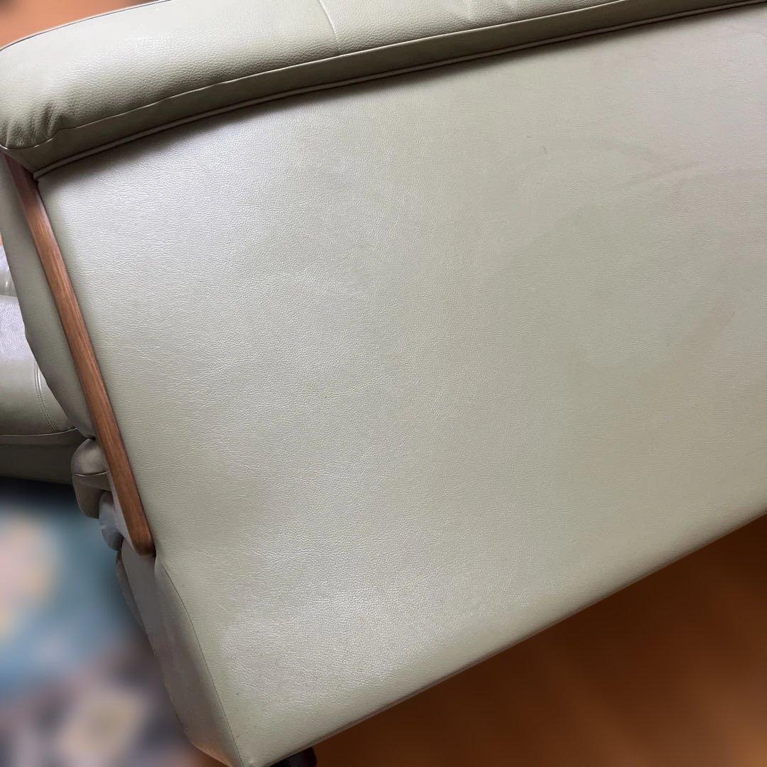 カリモク チターノ　 ソファ3人掛け　本革　グリーン