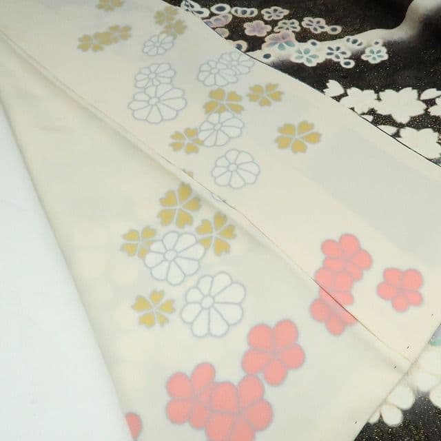 ｍ1972＊美品 正絹 金通し 金駒刺繍 桜 手縫い仕立て 振袖・襦袢2点セット