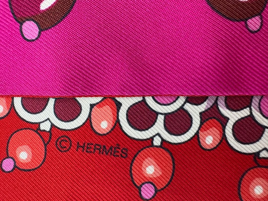 エルメス　マハラジャの装身具　デタイユツイリー シルク スカーフバッグ小物 箱付