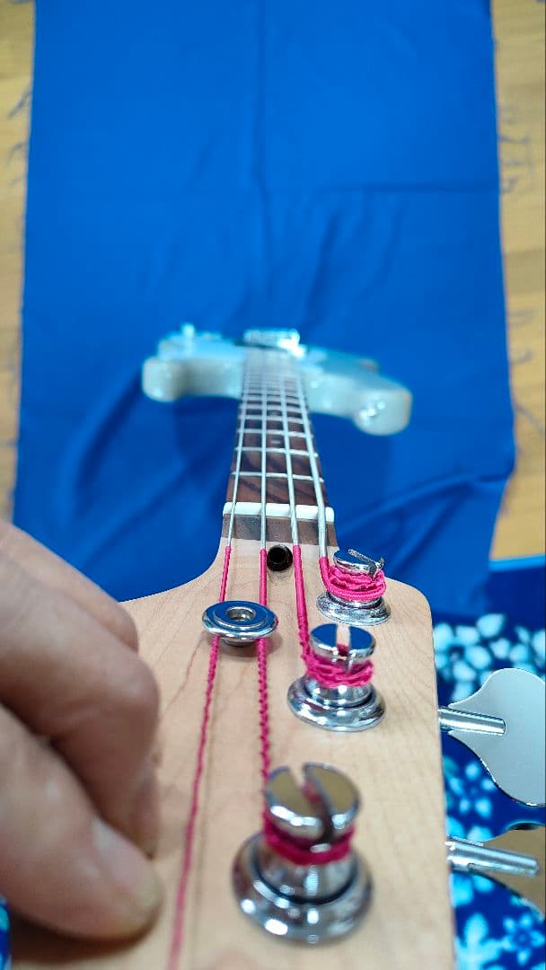 プレイテックグレー エレキベース アルダー材