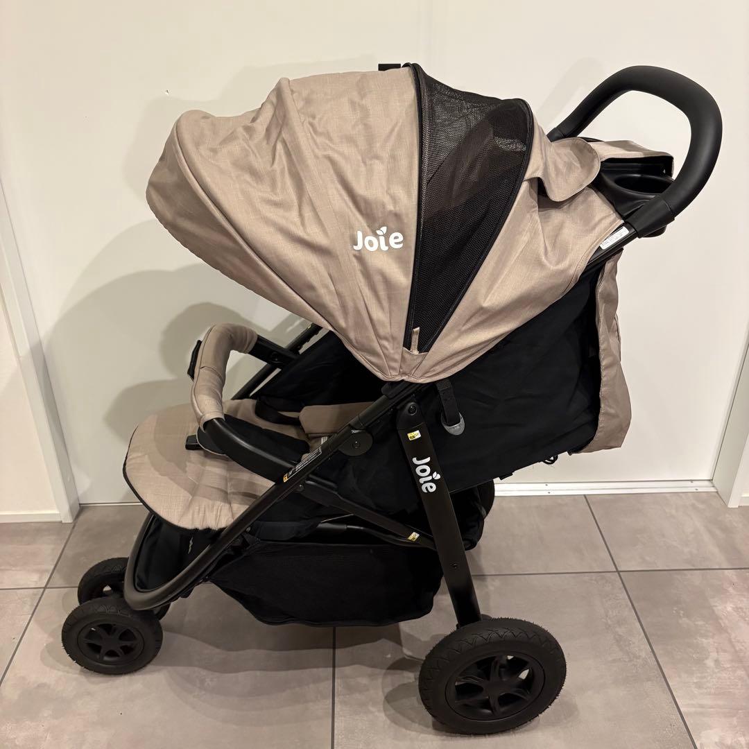 Joie ライトトラックス3 DLX 2024年新モデル　ムーンロック　ベージュ