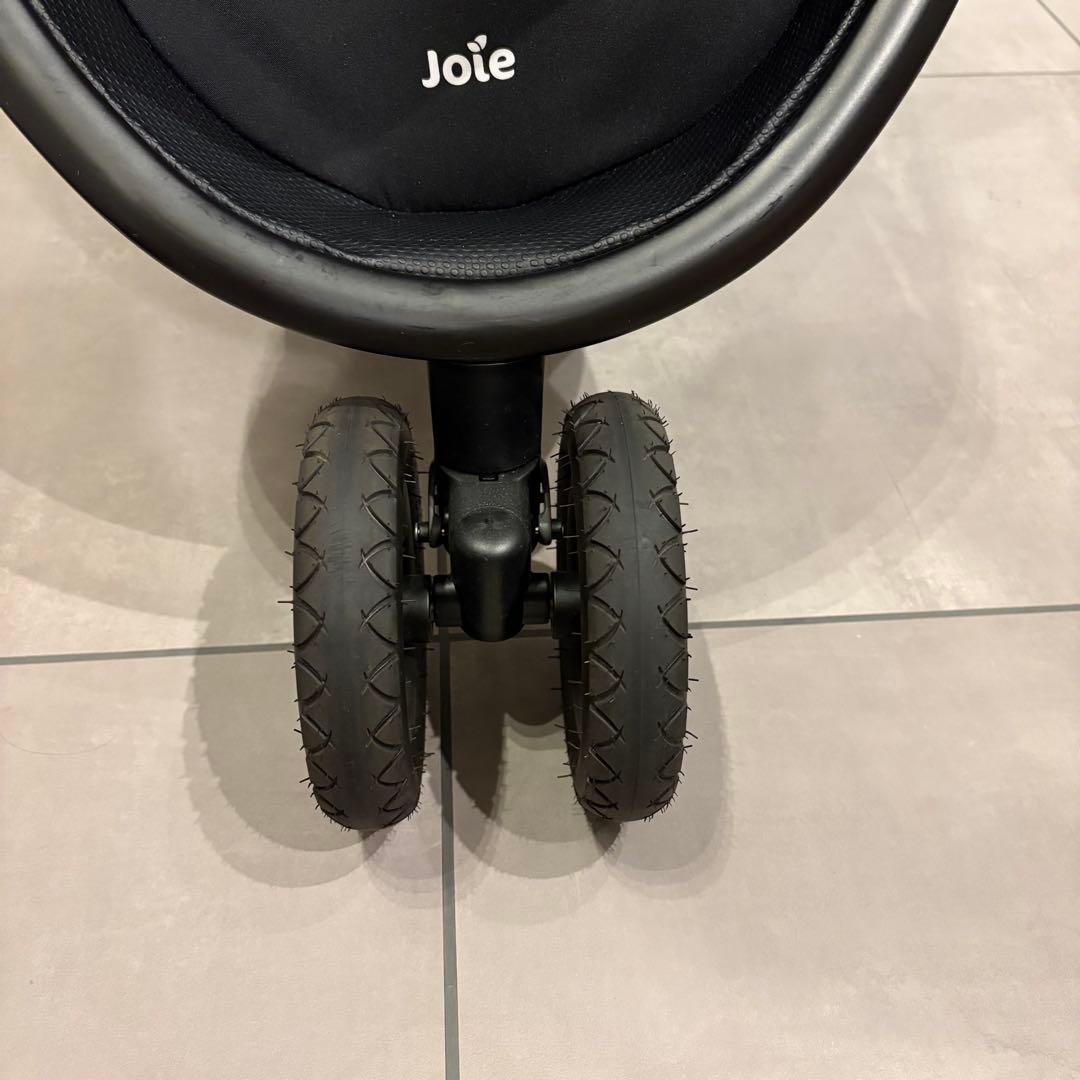 Joie ライトトラックス3 DLX 2024年新モデル　ムーンロック　ベージュ