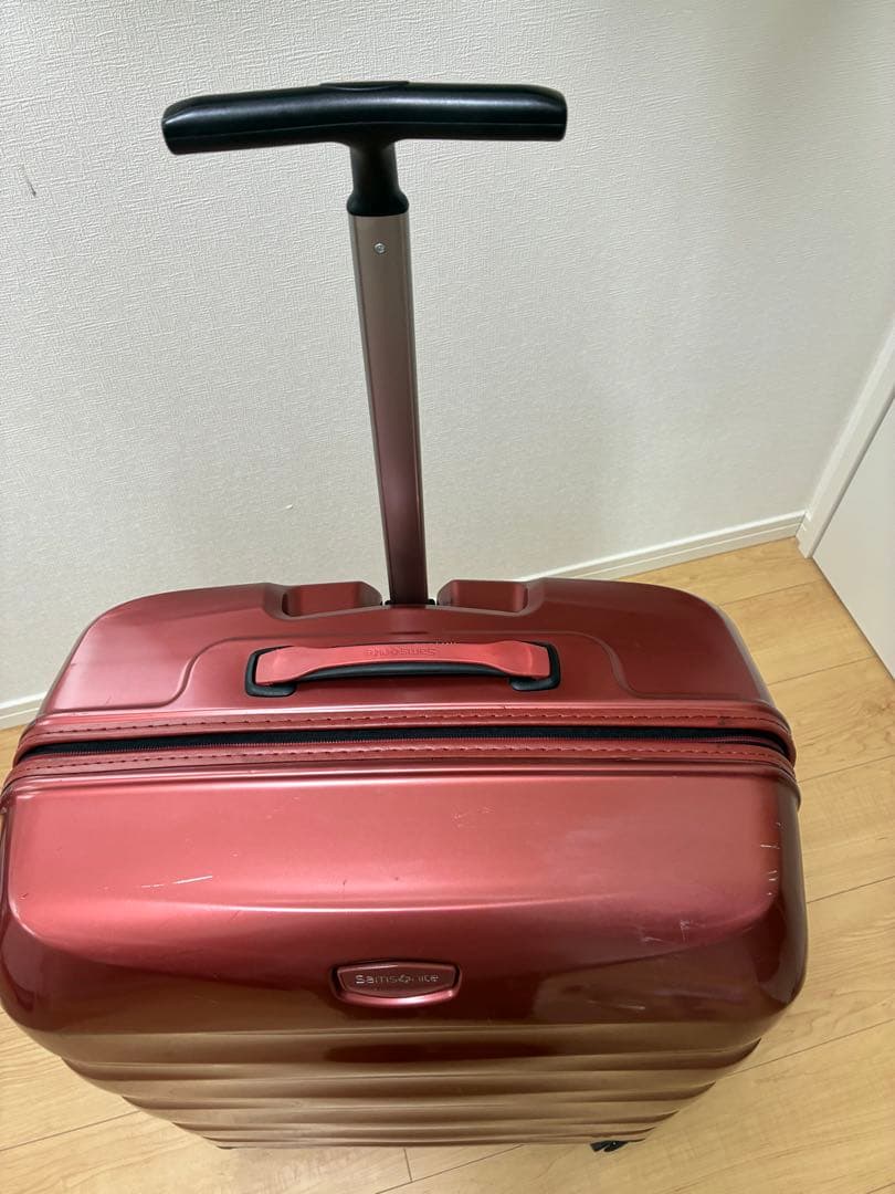 ☆美品☆サムソナイト　軽量　大容量　TSAロック コスモライト？赤系　送料無料♪