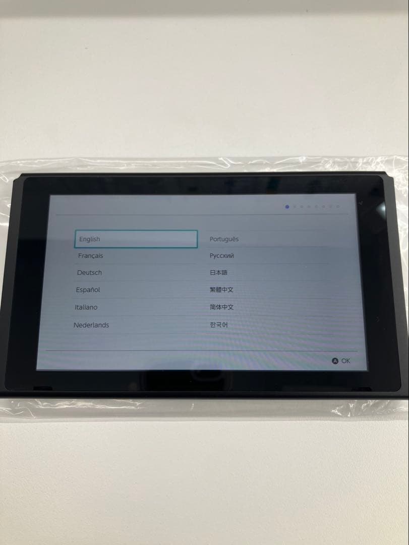 【極美品】Nintendo Switch本体（ネオンブルー／ネオンレッド）セット