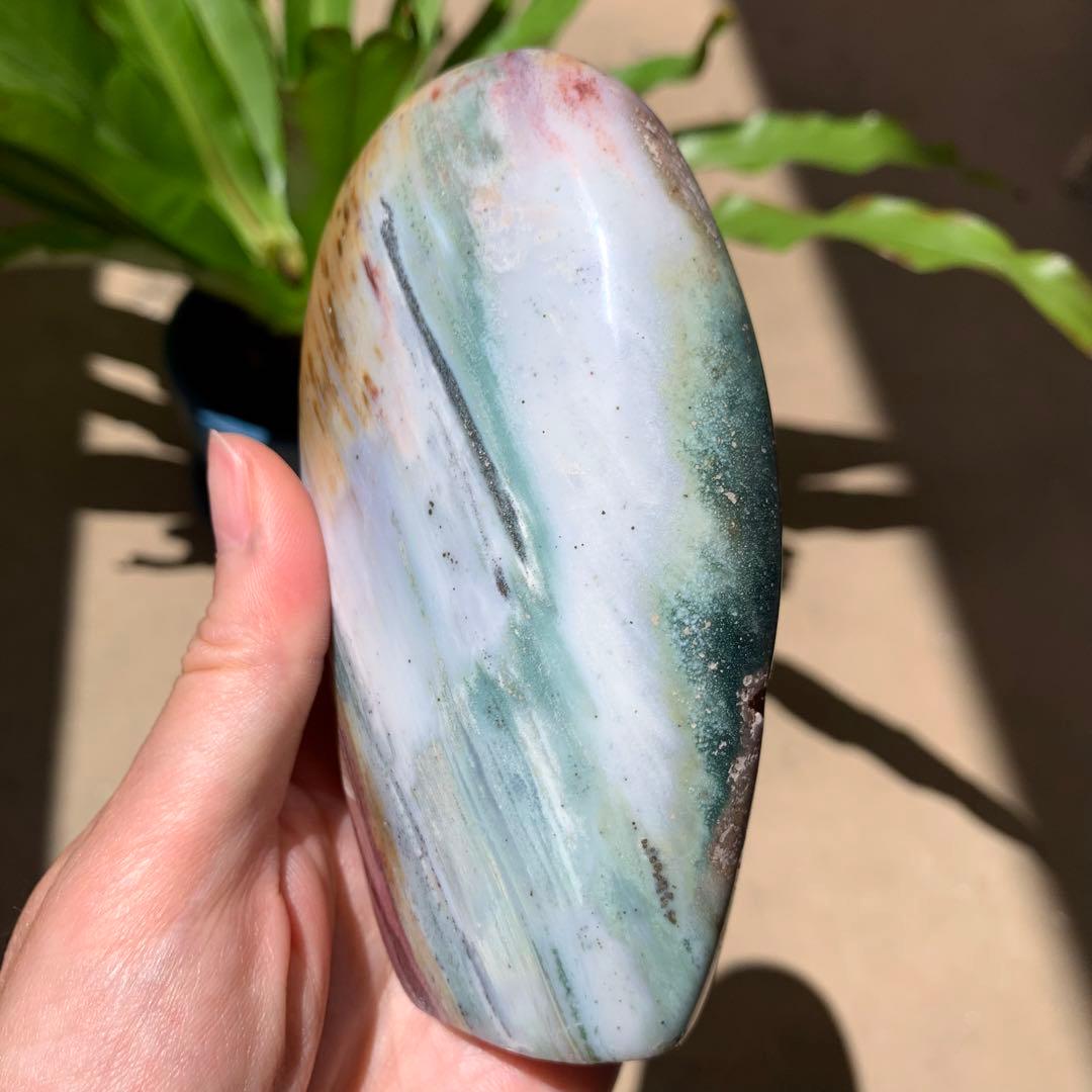 オーシャンジャスパー　フリーフォーム置物　虹色　マダガスカル産　天然石