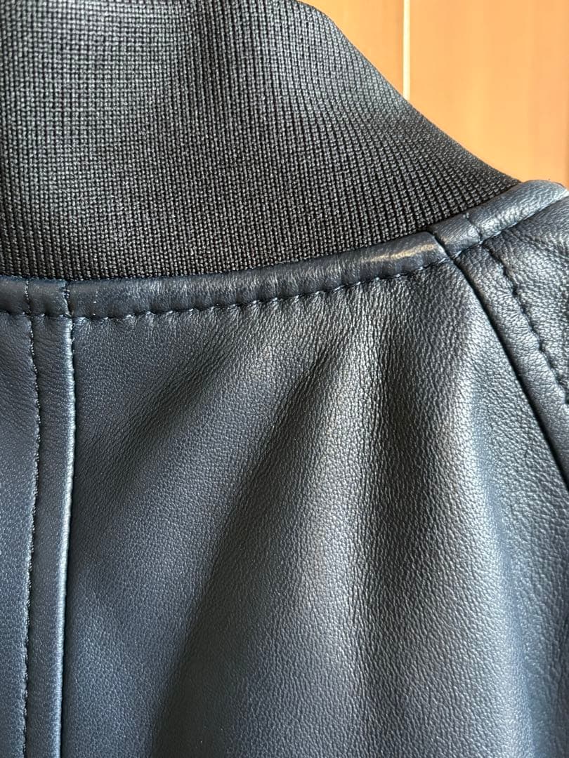 値下げ❗️ASTRÆT ネイビーレザーボンバージャケット