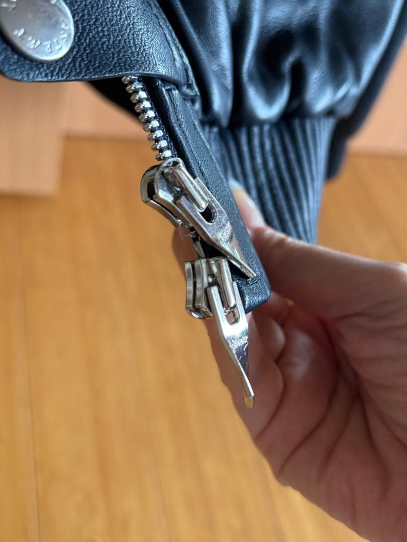 値下げ❗️ASTRÆT ネイビーレザーボンバージャケット