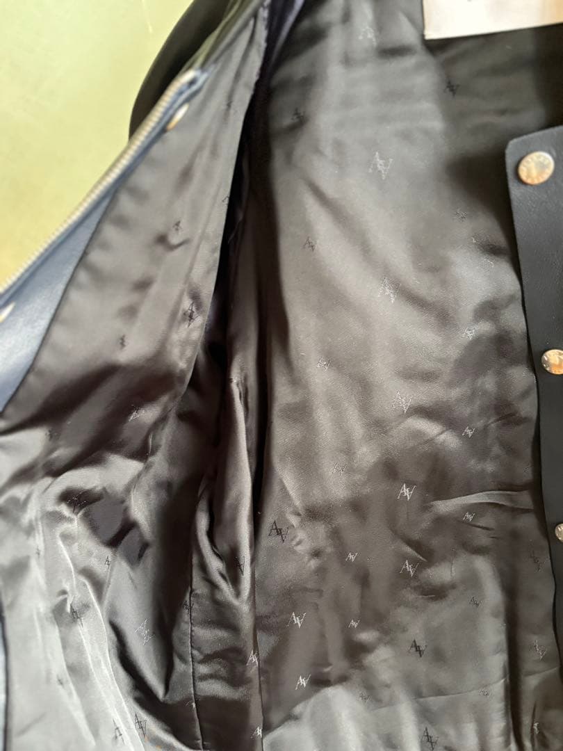 値下げ❗️ASTRÆT ネイビーレザーボンバージャケット