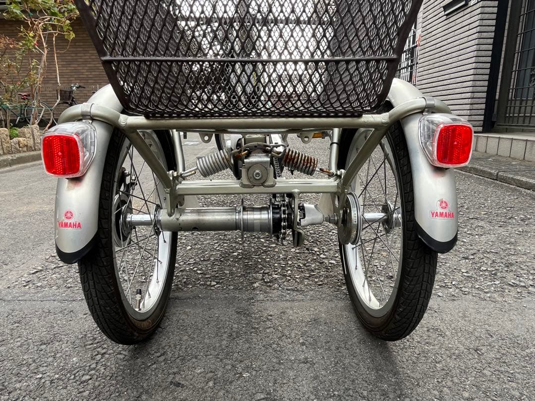 れもん！引き取り限定！電動アシスト三輪車 シルバー 前後バスケット