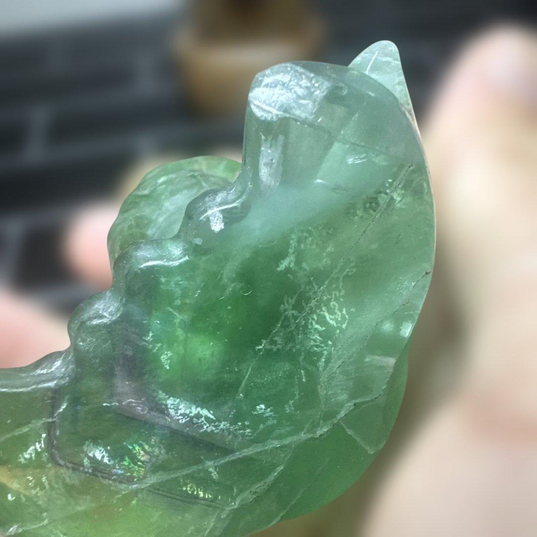 【高品質】フローライト 九尾狐 彫刻 台座付き 天然石