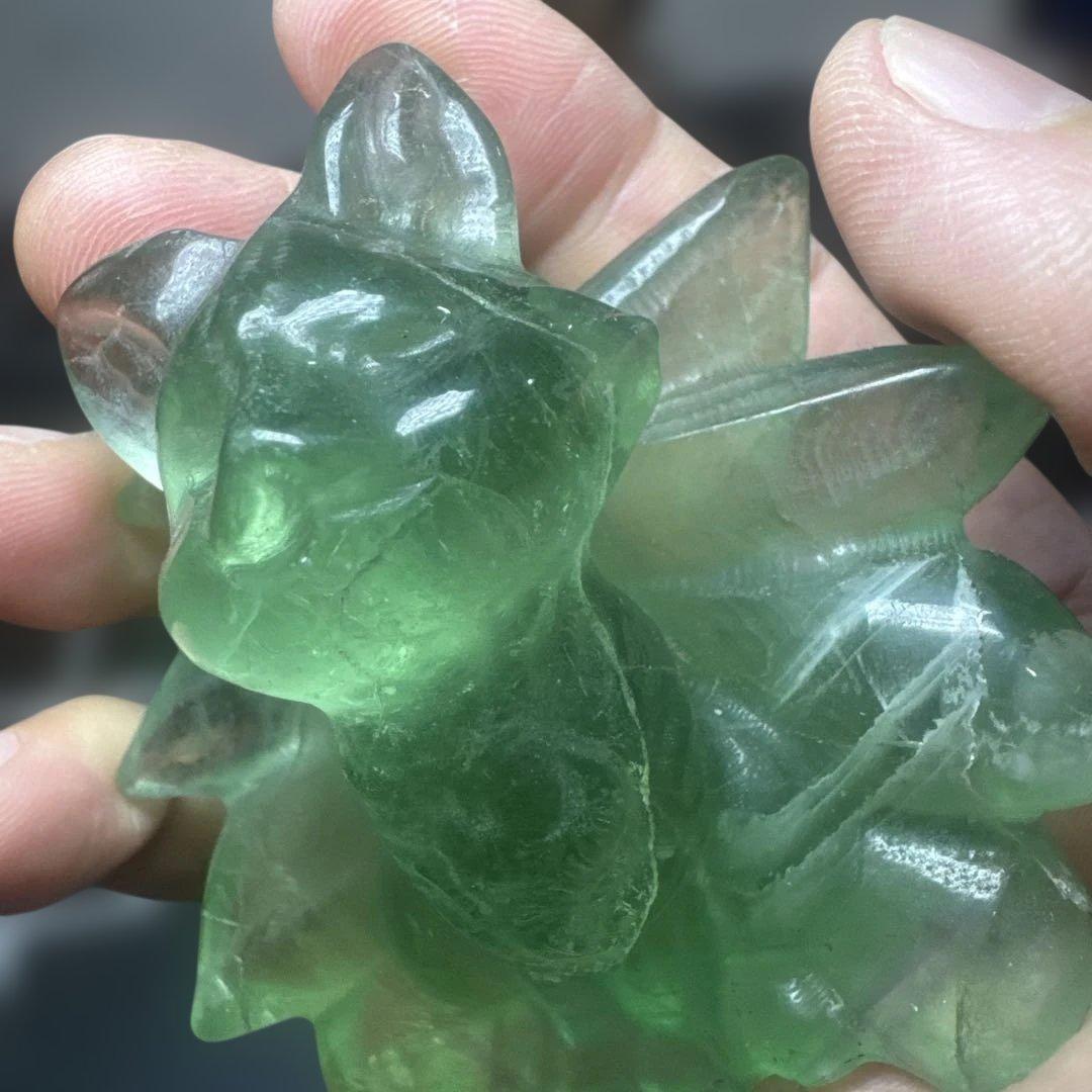 【高品質】フローライト 九尾狐 彫刻 台座付き 天然石